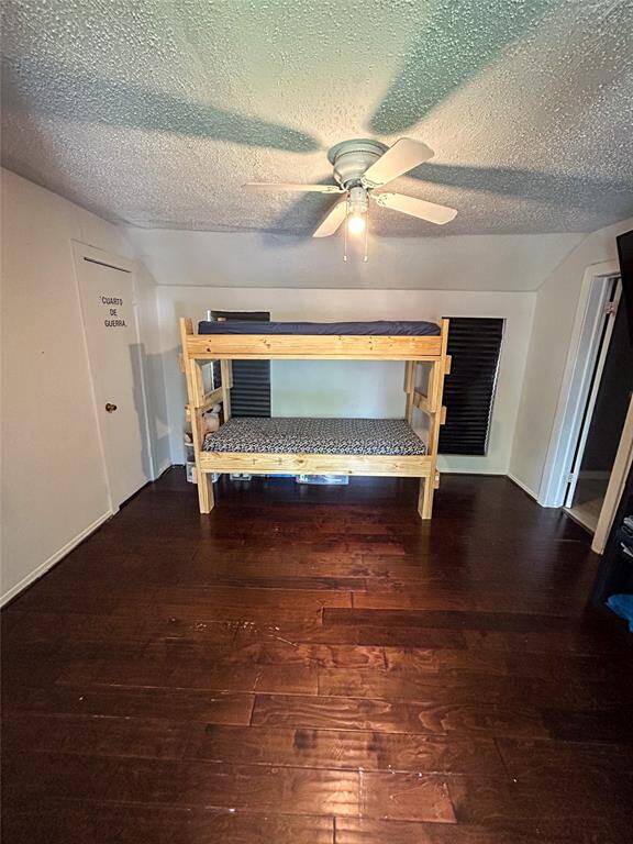 Upstairs bedroom.