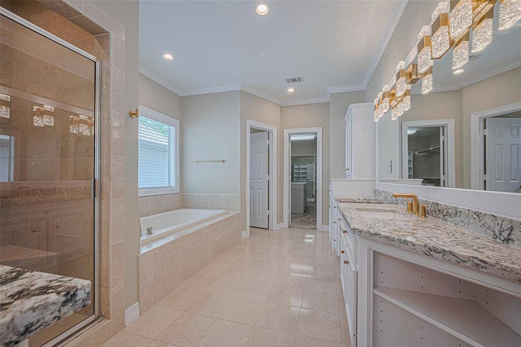 Separate tub & shower