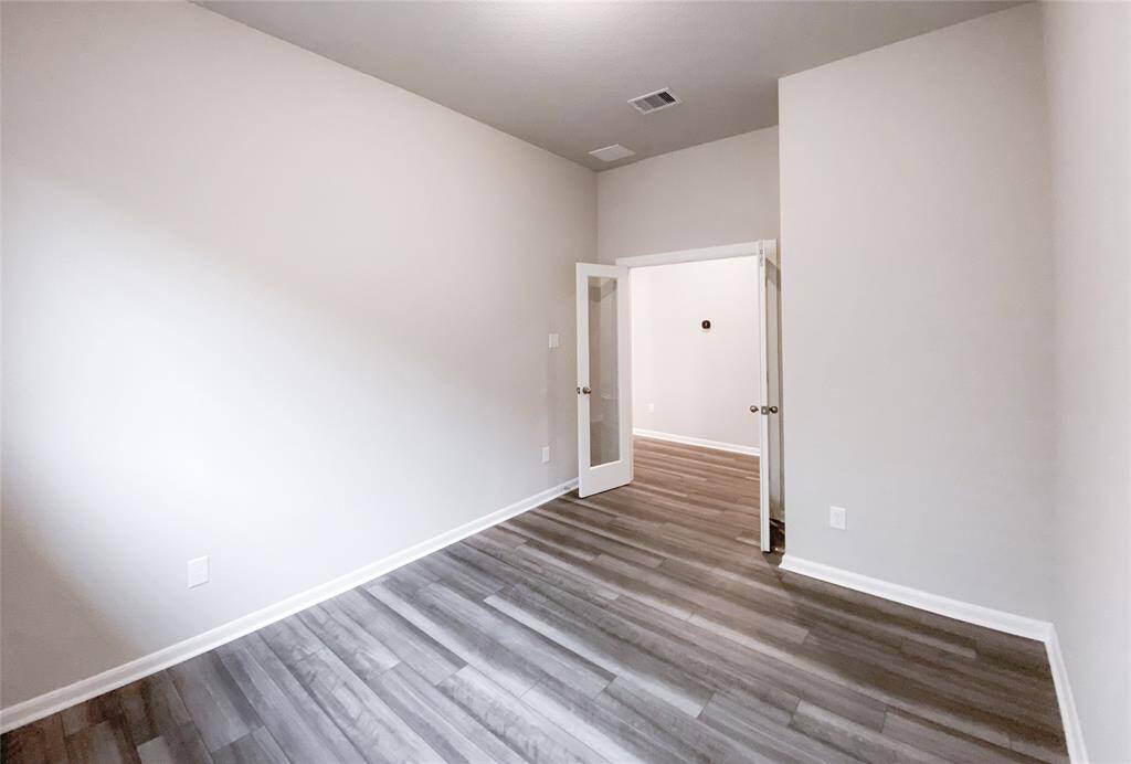 You may also use this cheerful space as your library, or entertainment lounge...