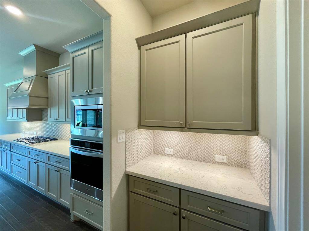 Great flow to this Floor Plan.