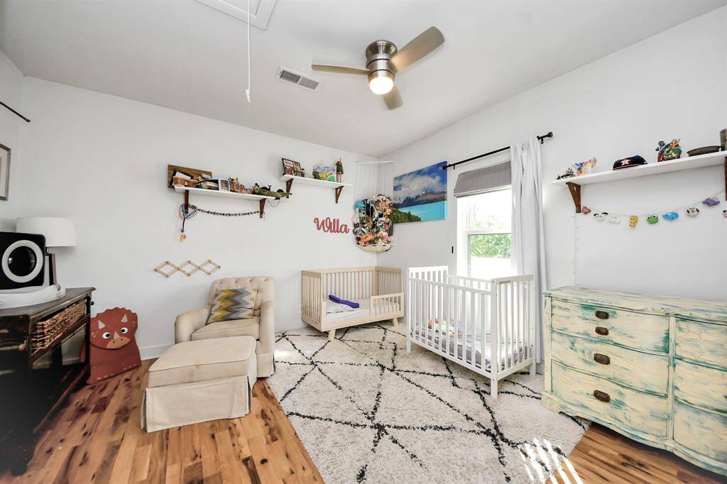 Another view of the bedroom or office!