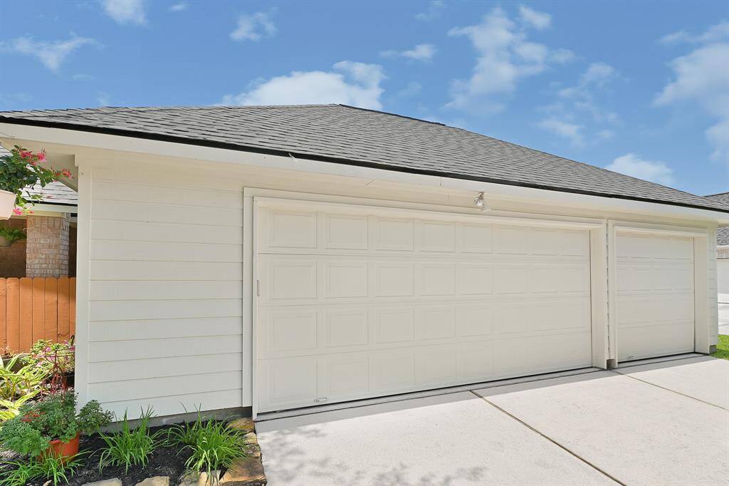 3 car garage on a corner lot. What more could you ask for in this charming one story?