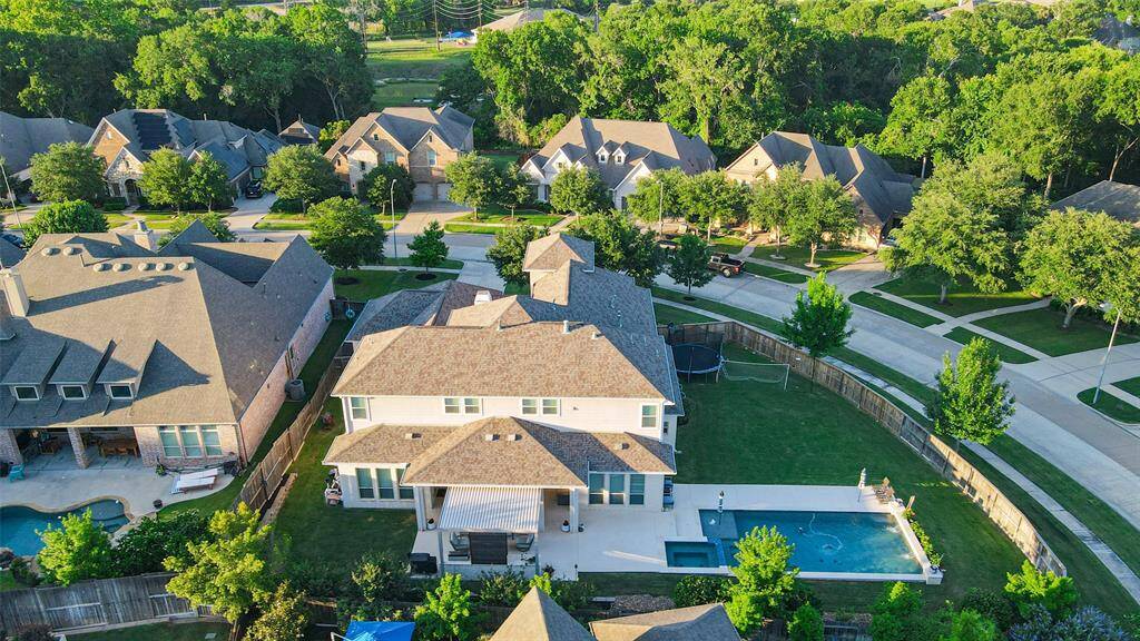 30715 Crest View Terrace is ready to welcome its next owners—don’t miss the opportunity to make this stunning home yours. Contact us today to schedule your private tour!