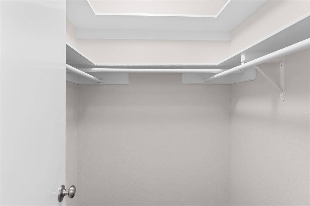 Walk in closet