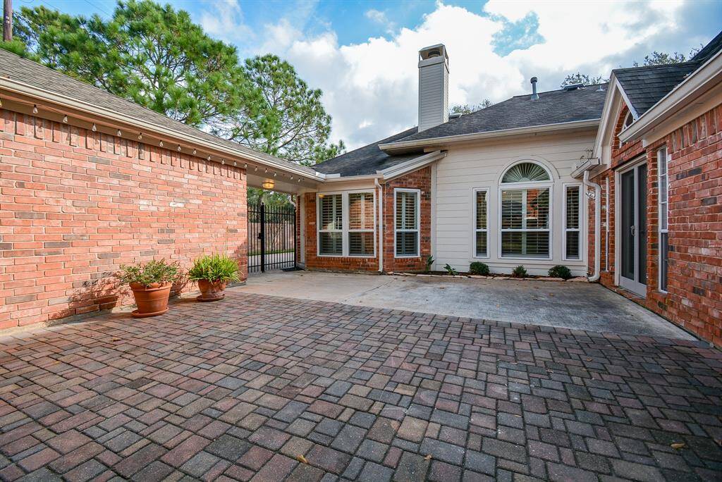 Lovely patio with pavers and concrete