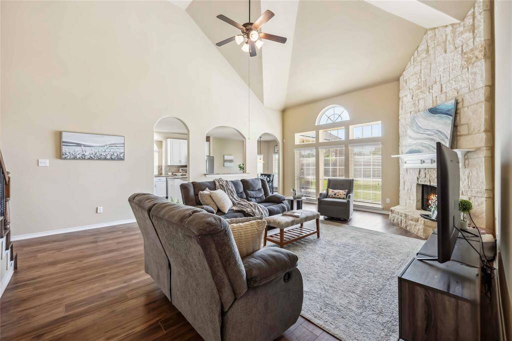 This family room is really a great space.  Lots of space to rearrange furniture whenever you want.