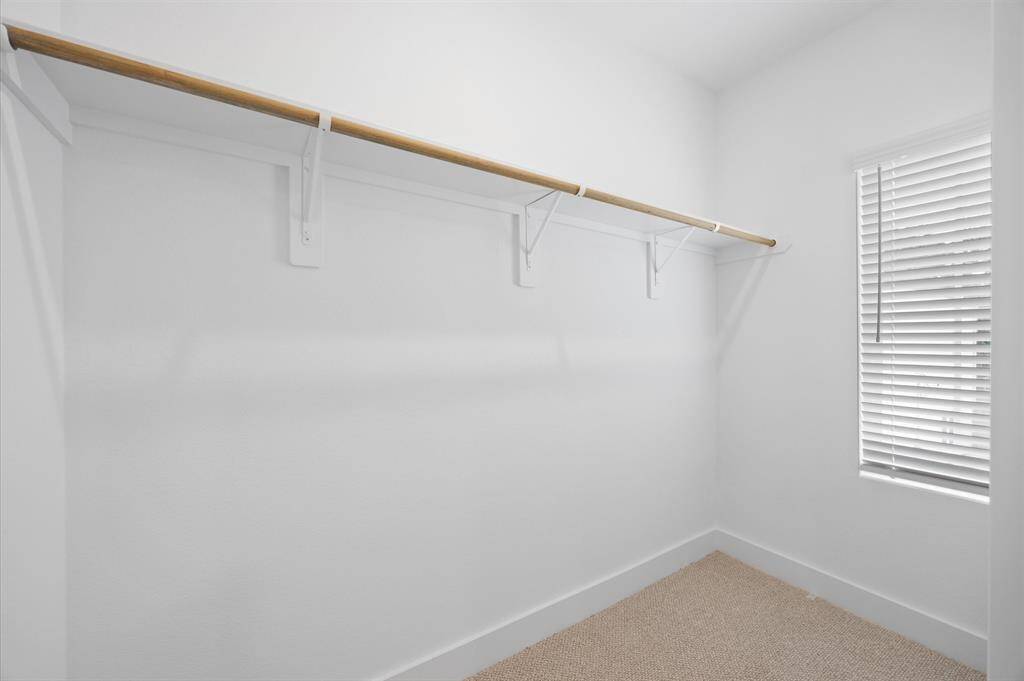 Huge walk-in closet - Primary bedroom