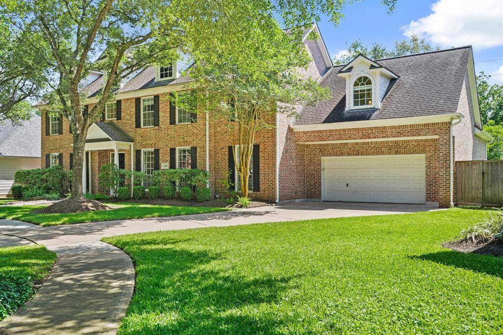 Large Over Sized Lot with no Backyard Neighbors ~ Backs up to the Walking Trail