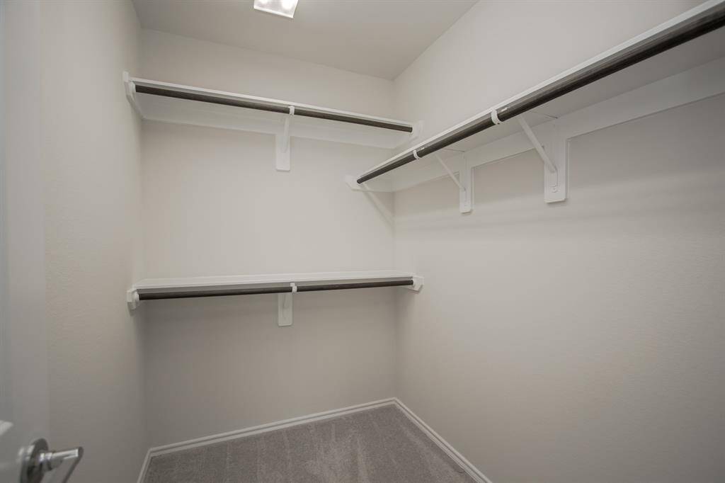 Large Walk-in Closet