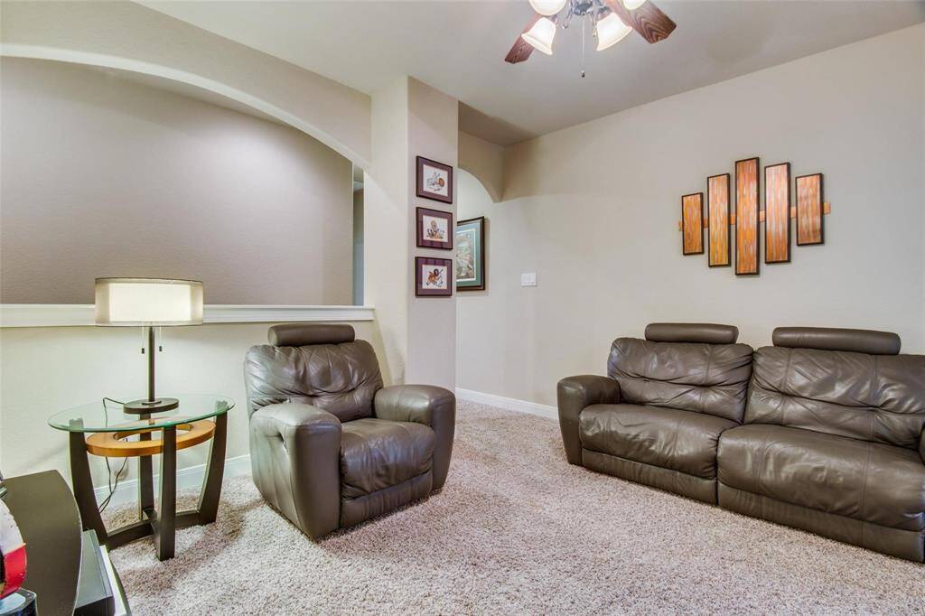 Sitting Area/ Game room