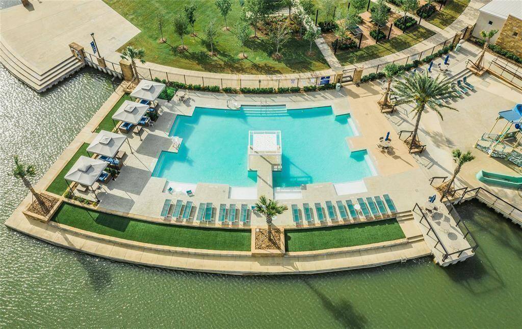 Community Pool 2