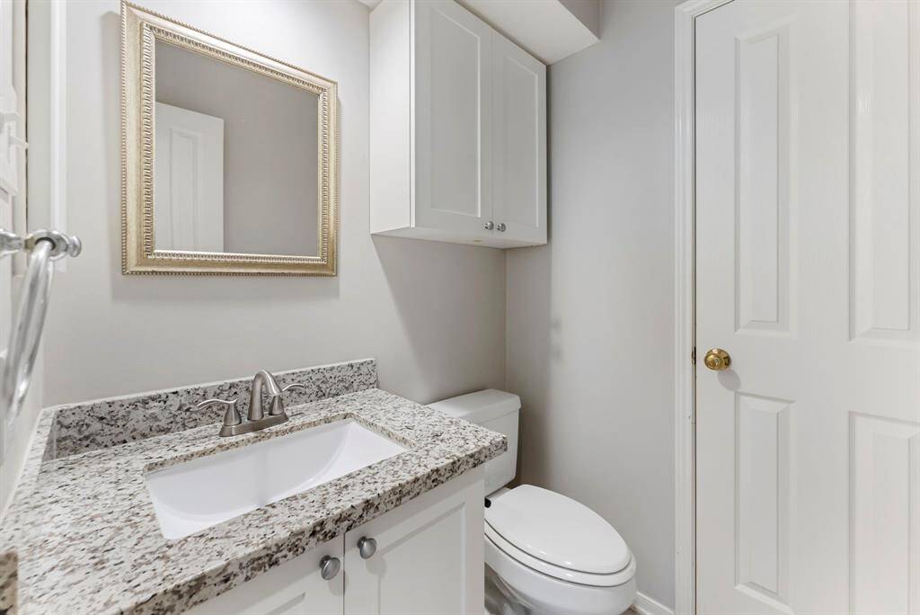 For the convenience of your guests, there is a powder room on the first floor.