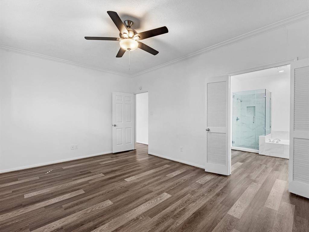 Private Master Bedroom Suite