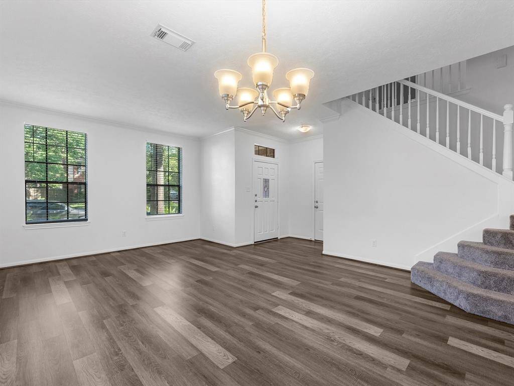 Living Room w/ Endless Potential