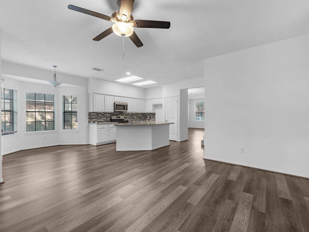 Spacious, Bright Family Room