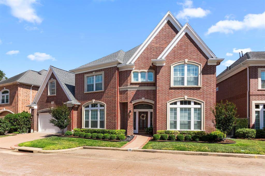 Gorgeous, two-story home located on a beautiful golf course lot in the prestigious, gated community of Crescent on the Green in Sweetwater. This small community is nestled behind a private gate and has only a small amount of homes. This This home features a whole home generator, updated HVAC system and numerous upgrades inside and out. See the attached Upgrade List for more details!