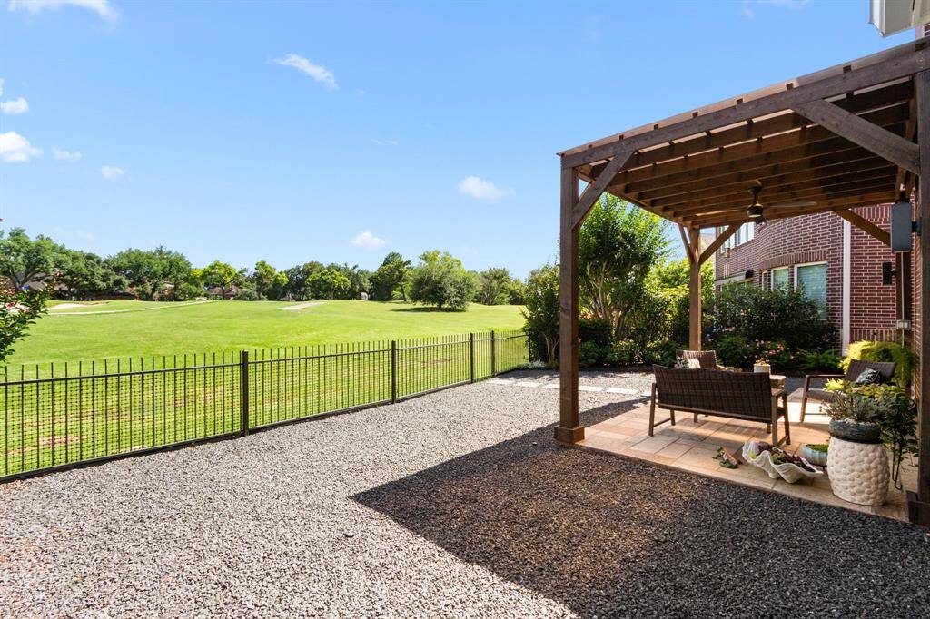 An amazing view from the patio down the Sweetwater golf course. An awesome spot for your first cup of coffee in the morning and a place to unwind at the end of a long day.