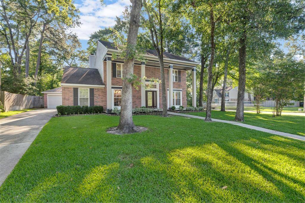 Great curb appeal with detached garage