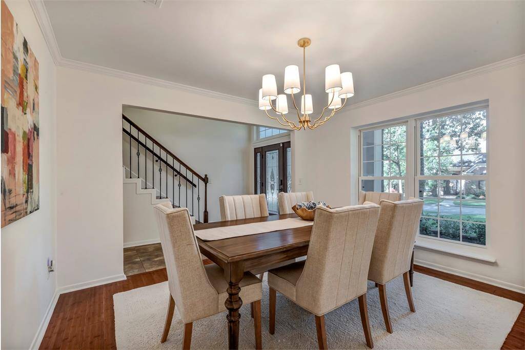 Separate dining room