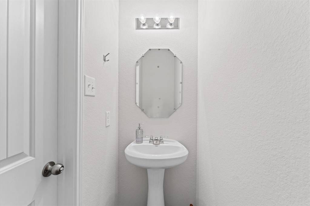 Guest Bath Down Stairs