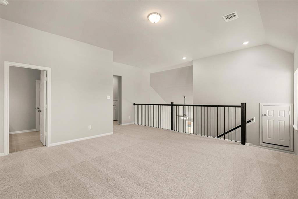 Note: Sample product photo. Actual exterior and interior selections may vary by homesite. Photo may be virtually staged