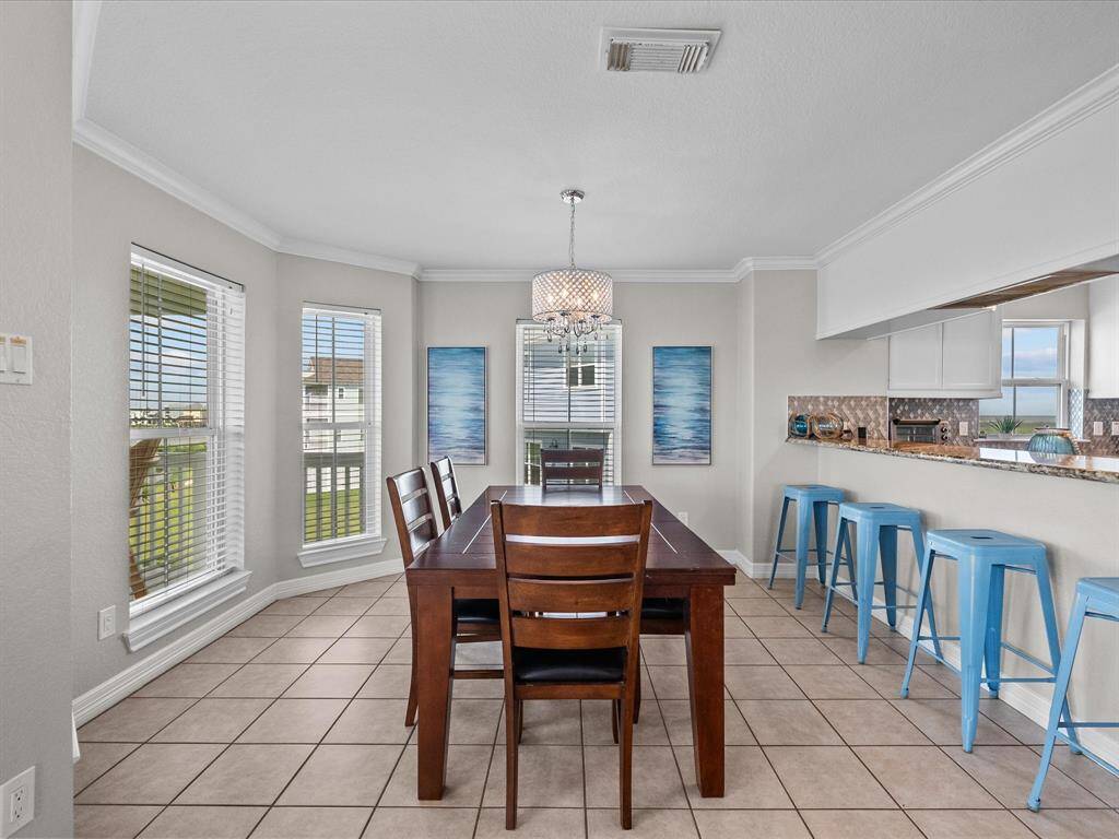 Enjoy unforgettable meals with a view in this spacious dining area