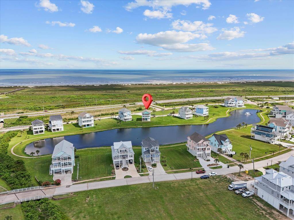 LOCATION, LOCATION, Beach and the Bay!