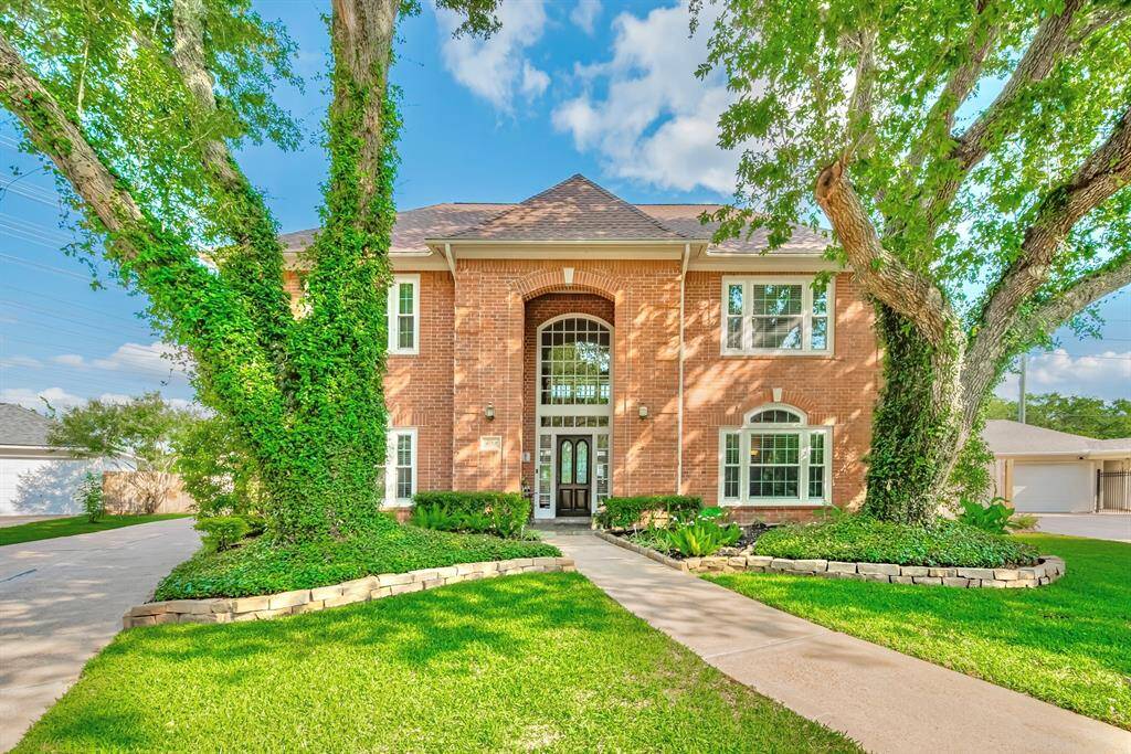 Welcome to 4106 Alice Dr!