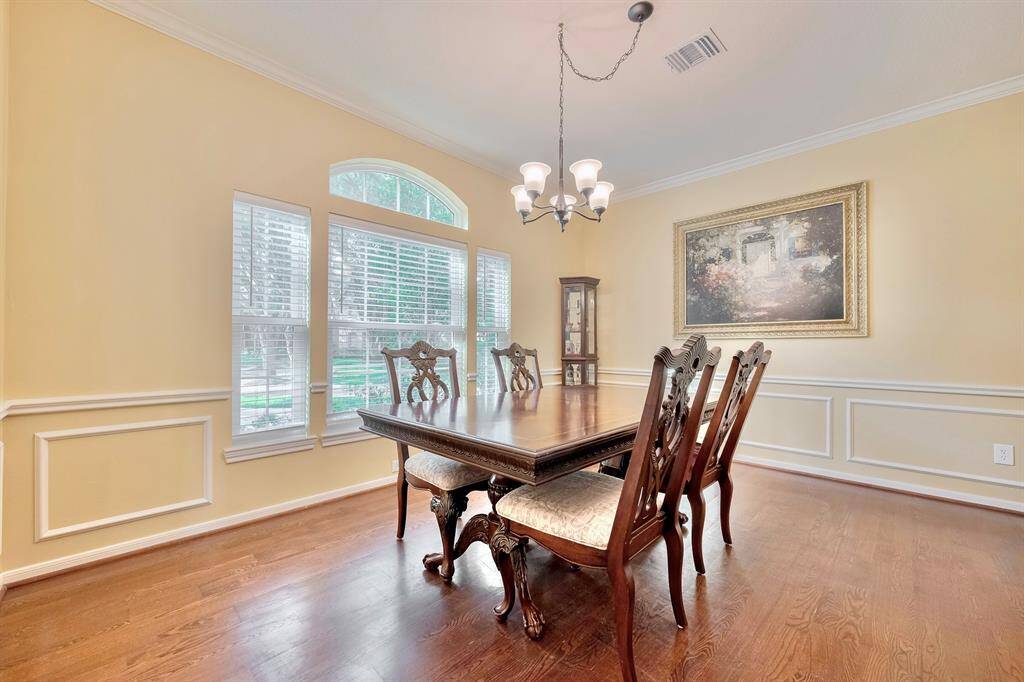 Formal dining room