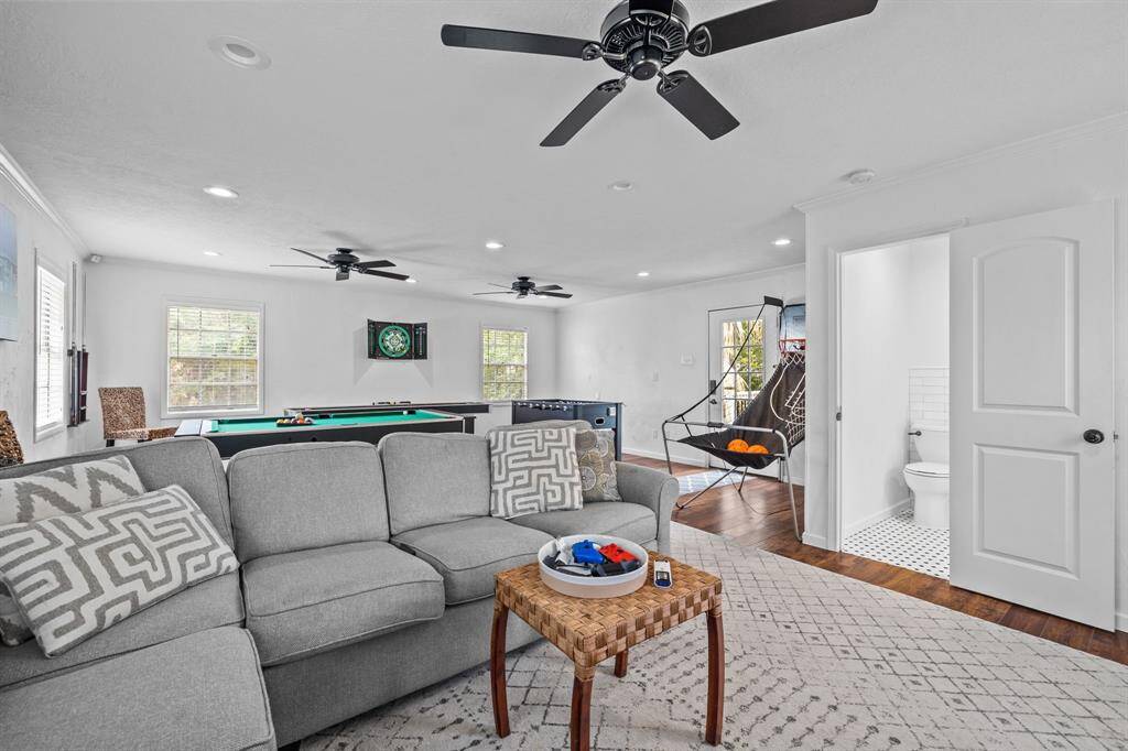 Garage Apt