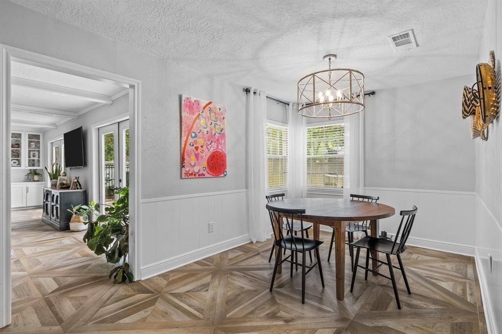 Breakfast room