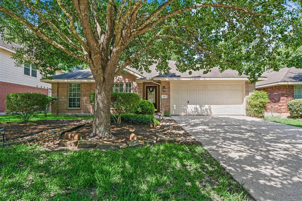 Location is key! Beautiful home in the Woodlands! Close to I-45 and 1488! Walking distance to neighborhood park and trails!