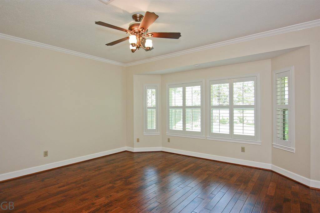 Relax in this primary suite.