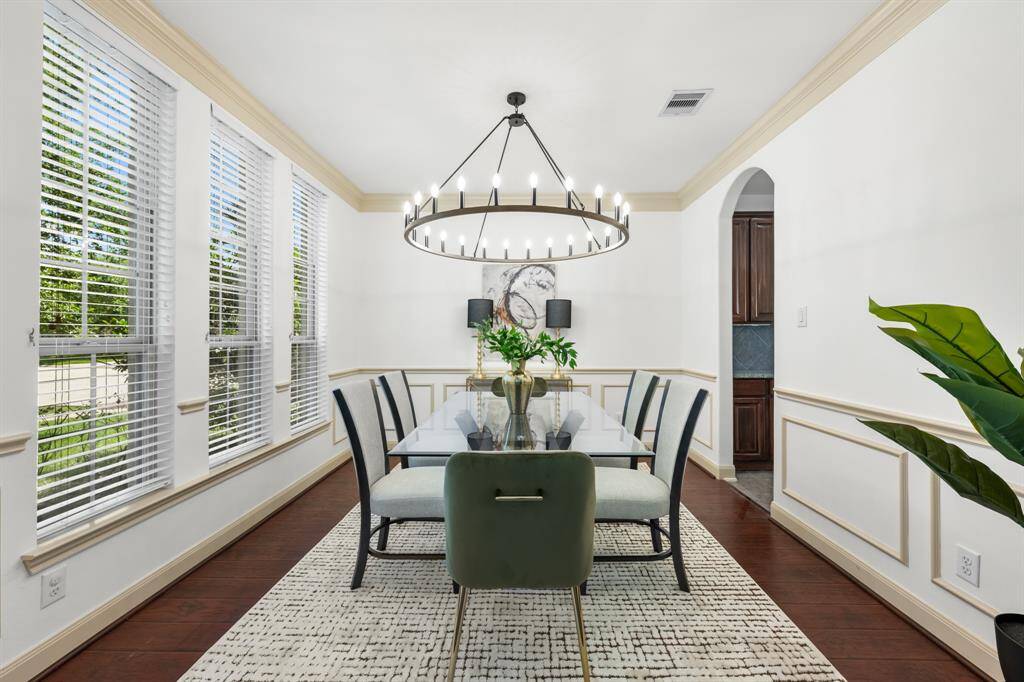 Formal dining room