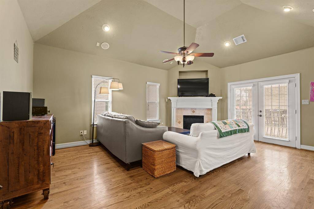Immediate access to the second floor balcony.