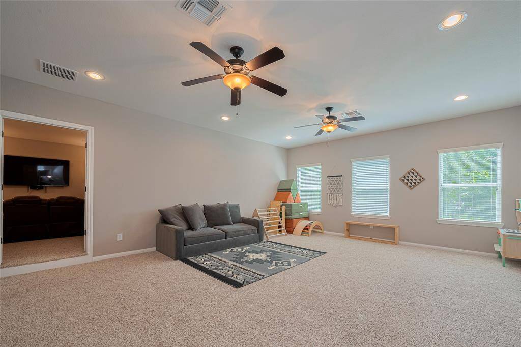 Upstairs oversized loft
