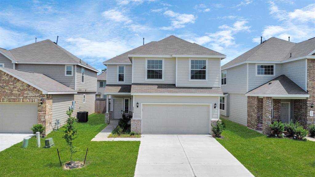 5038 Yellow Ginko Ln, Spring TX 77373