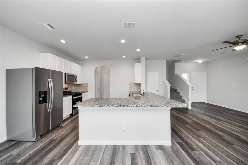 Side view of kitchen