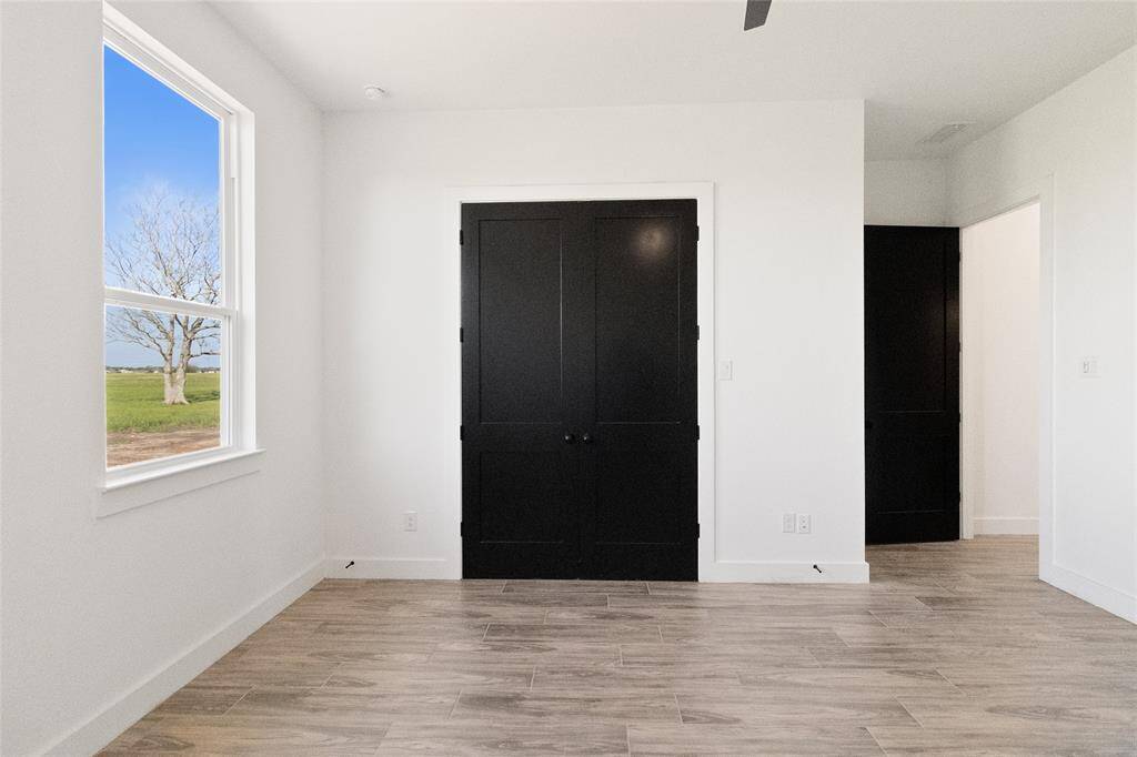 Secondary bedroom