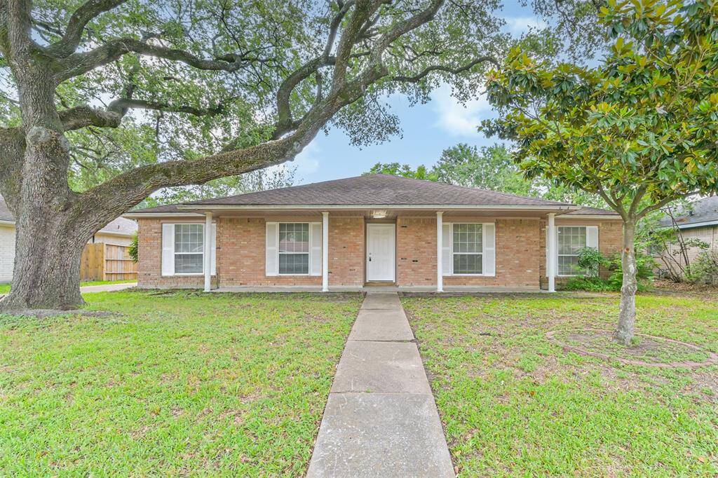 Amazing 4/2/2 in Inwood Forest!