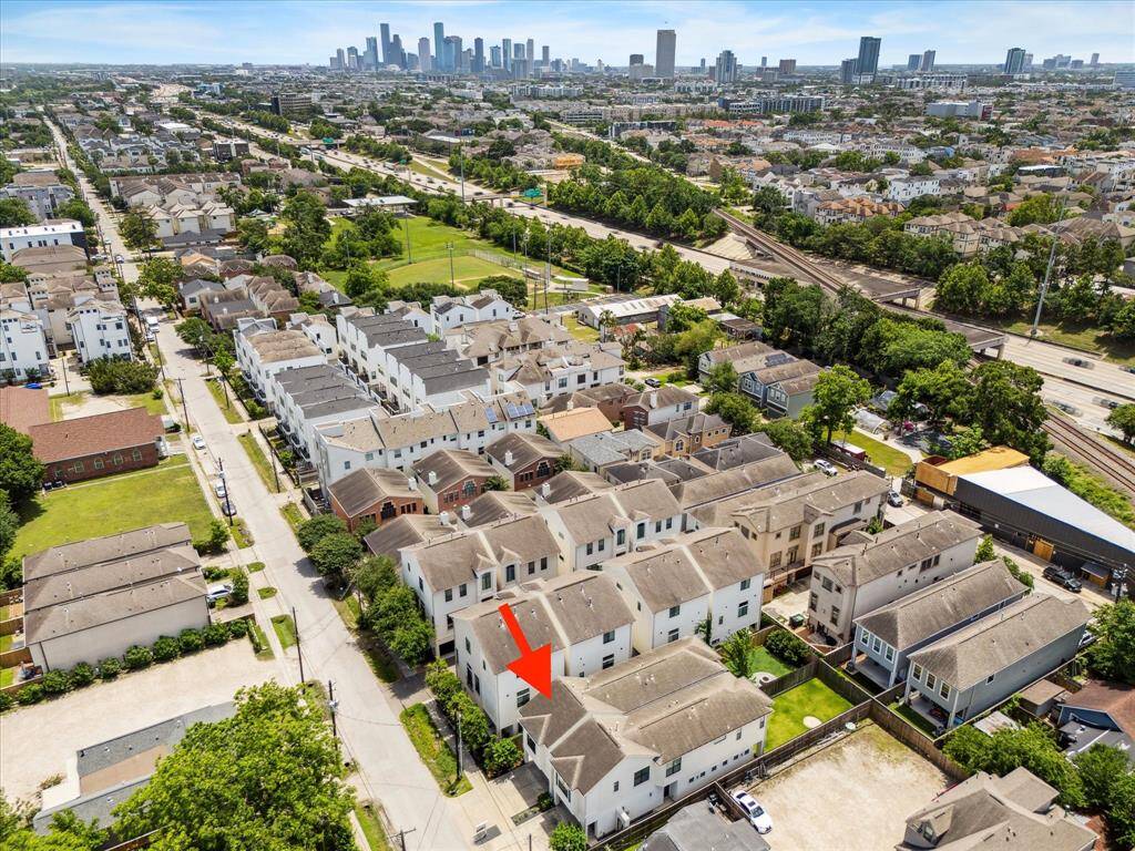 An aerial view of the home with quick access to I-10 connecting you to downtown Houston for easy commuting.