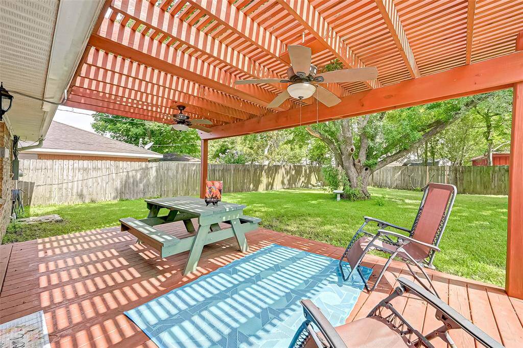 Another of the this beautiful backyard.