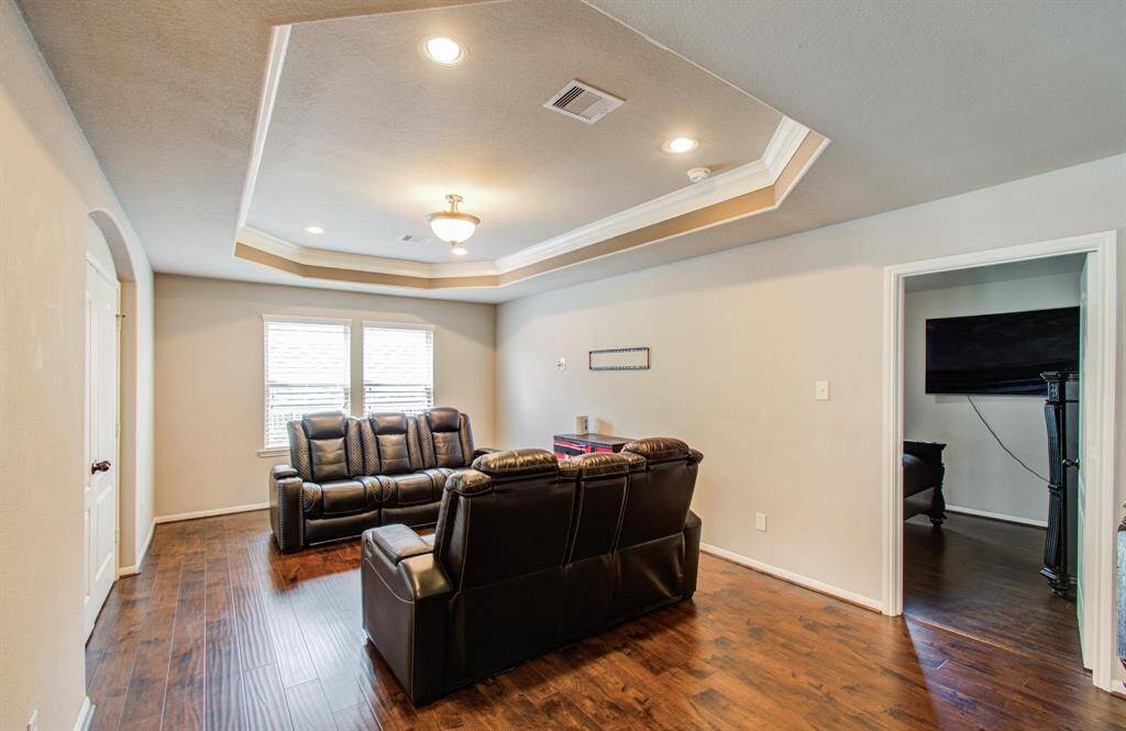 Inviting game room, perfect for relaxation and entertainment.