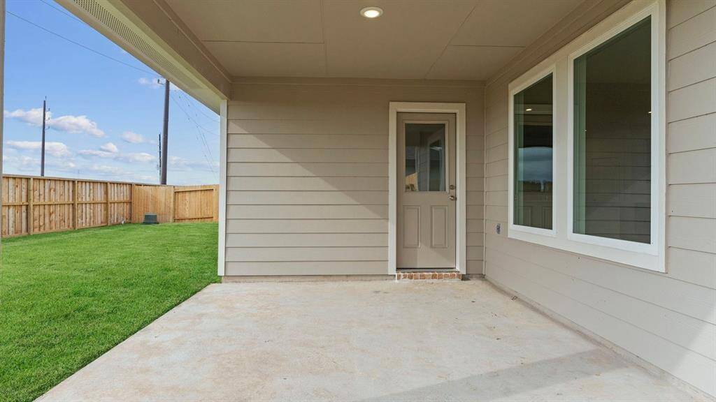 *Images are for illustration only and options may vary from home as built.