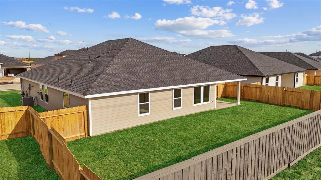 *Images are for illustration only and options may vary from home as built.