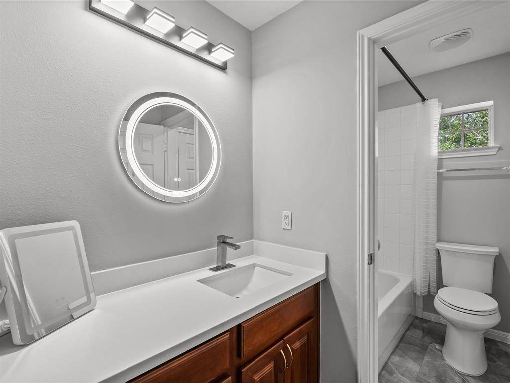 All Bathrooms Feature LED Anti-Fog Vanity Mirrors