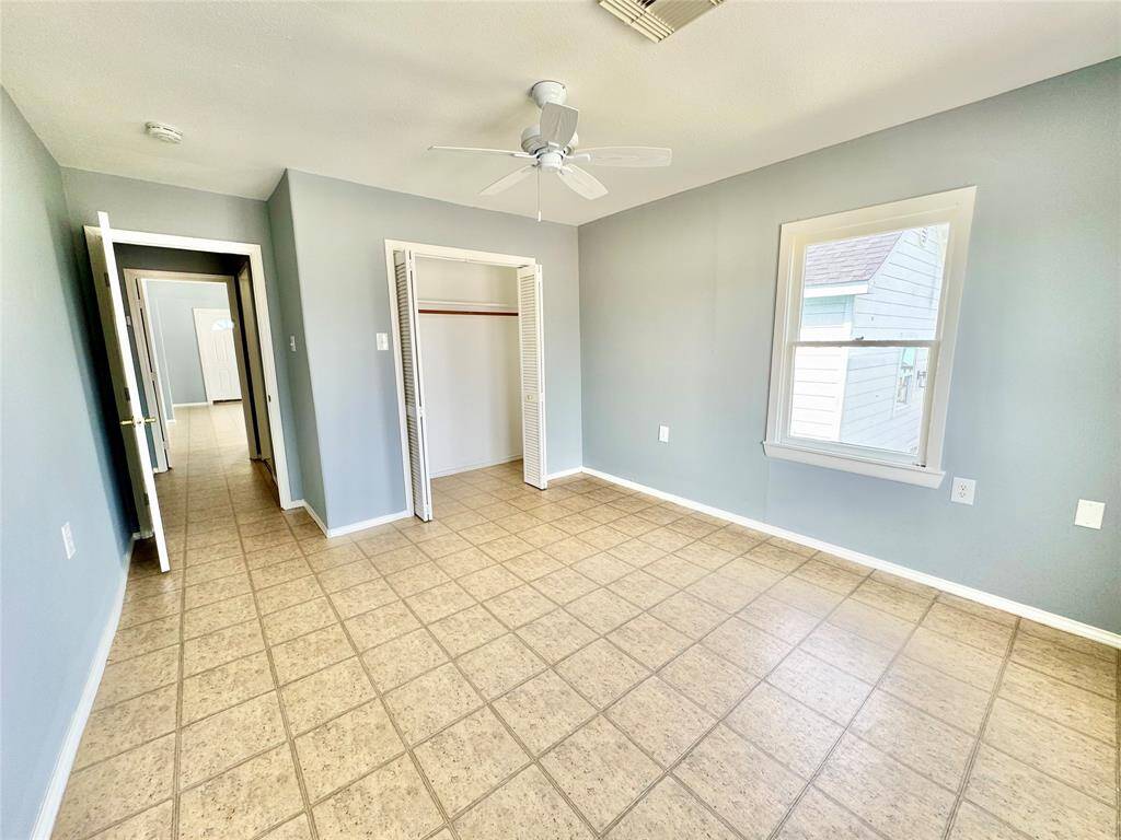 Large Secondary Bedroom