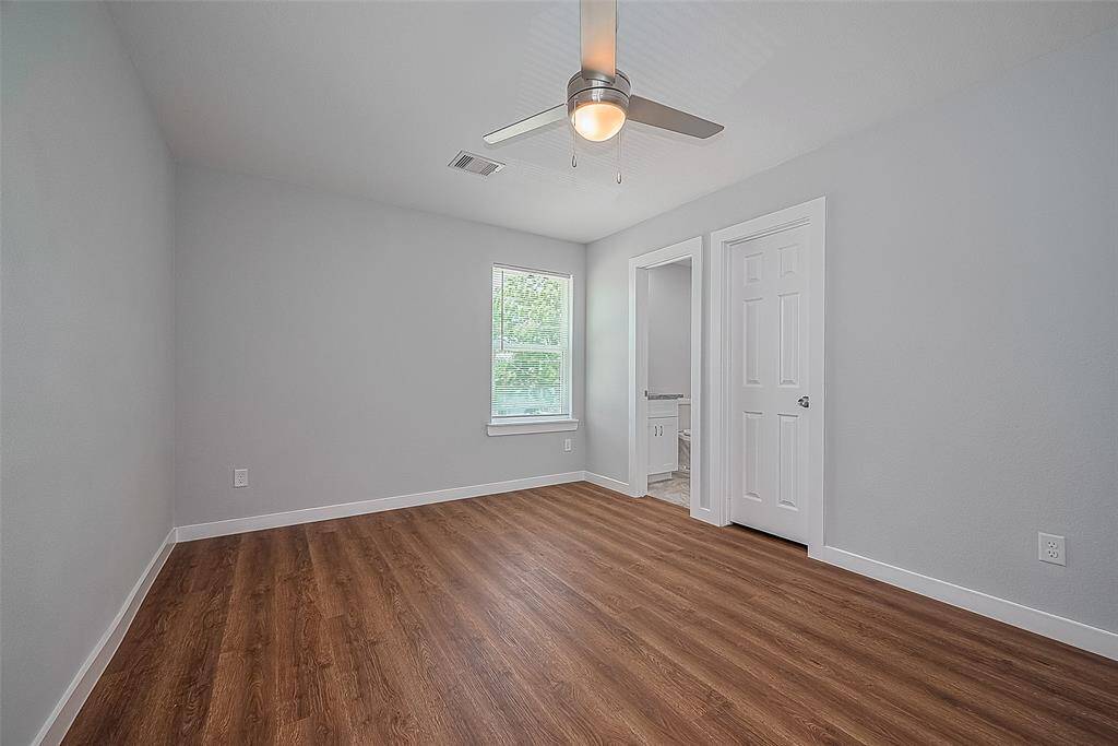 Primary bedroom has ensuite bath and walk in closet