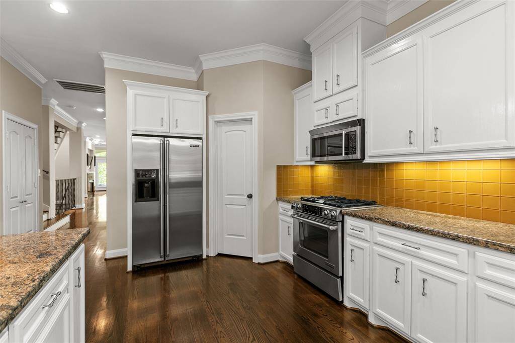 Jennair appliances, refrig stays