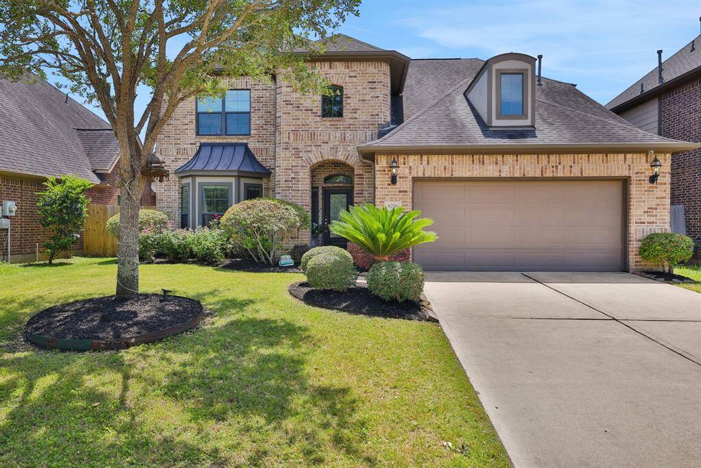 Welcome to 6706 Miller Shadow Lane in highly sought after Riverstone!